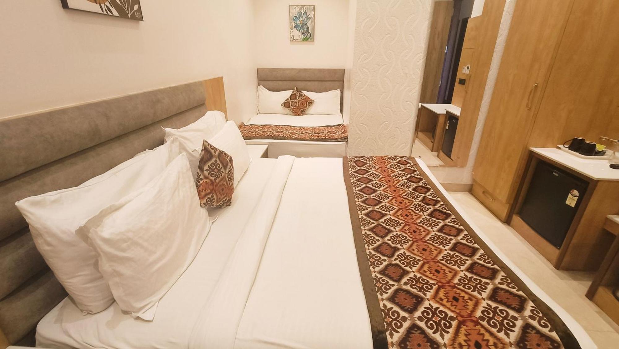 Blessings Hotel Amritsar Exterior photo